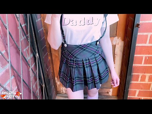 ❤️ Koolitüdruk imeb sügavalt oma riista ja kuratab klasside asemel. ❤️ Pornovideo at us ❌️