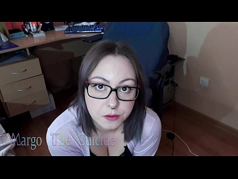 ❤️ Seksikas prillidega tüdruk imeb dildot sügavalt kaamera ette ❤️ Pornovideo at us ❌️