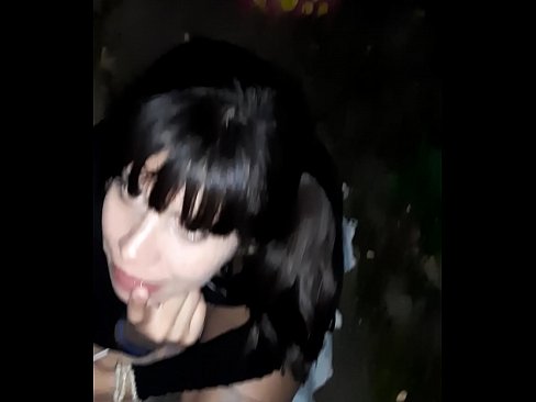 ❤️ Tänaval paisunud peenise vastu kommi eest ❤️ Pornovideo at us ❌️